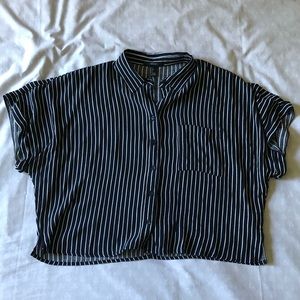 Forever 21 Cropped Short Sleeve Button Down